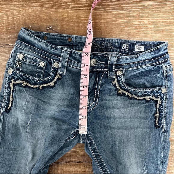 MISS ME Embroidered Boot Cut Jeans Size 28 - Picture 13 of 14